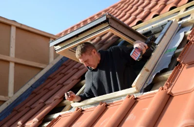 Pose de fenêtres de toit Velux à Justine-Herbigny